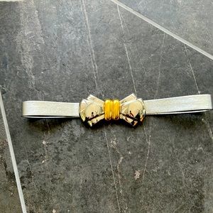 Alexis Kirk belt, silver & gold, 32” adjustable to make smaller. Vintage